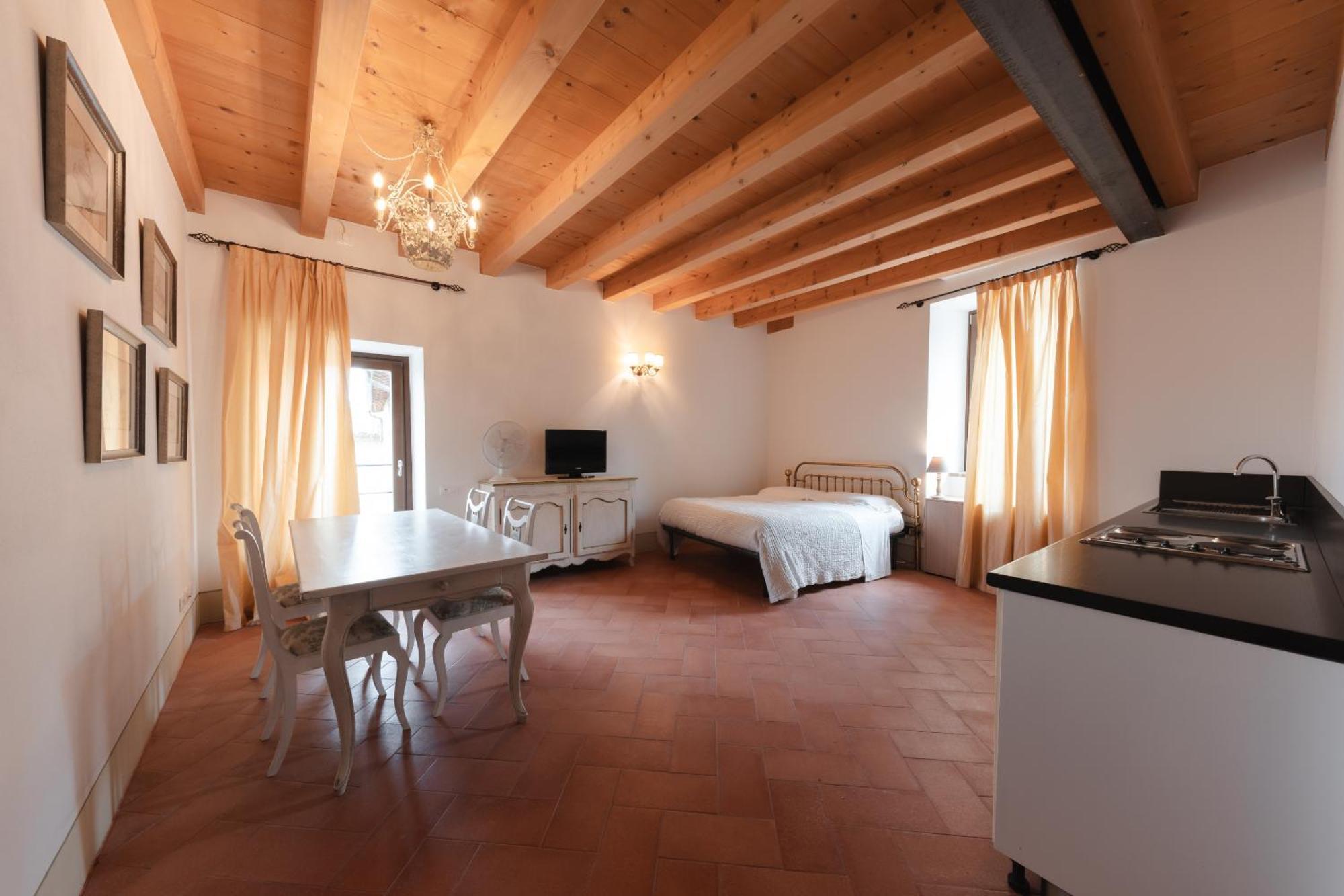 Corte Castello Affi Room photo